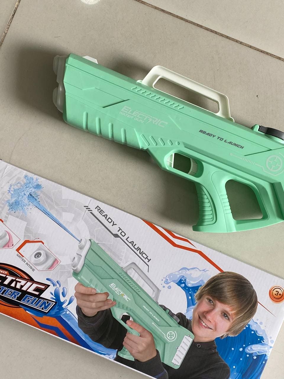 Pistola de Agua Eléctrica - Recarga Automática de Agua - Electric Water Gun.